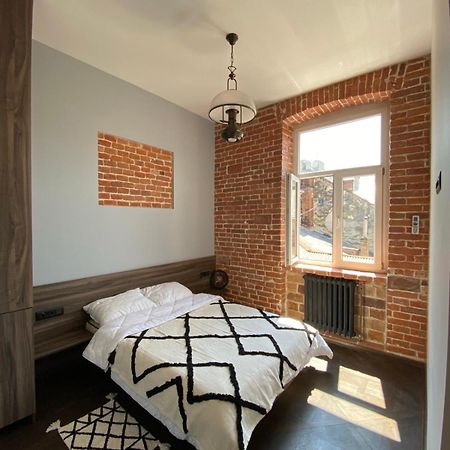 3 Bedrooms Apartment On Nasypna 3 Lviv Extérieur photo